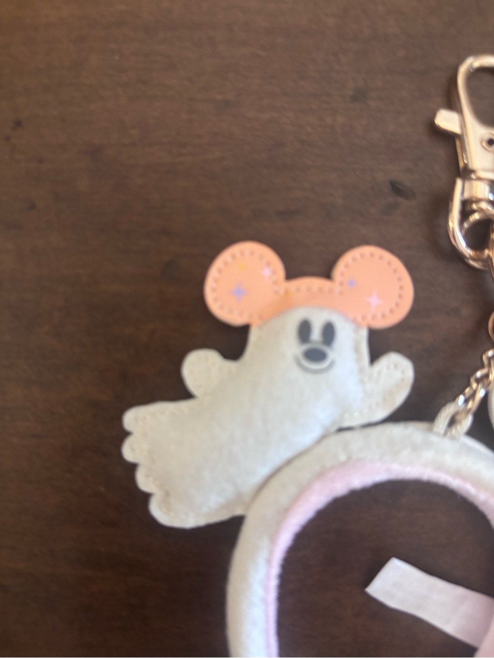 Disney Parks 2026 WDW Ghost Headband Bag Charm Keychain - Picture 4 of 5